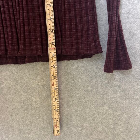Altar'd State Tunic Blouse Size L Maroon Peplum Hem Checkered Knit Boho Top A&M - Picture 10 of 11